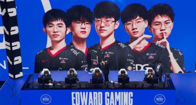 也显得疲弱 也显得疲弱